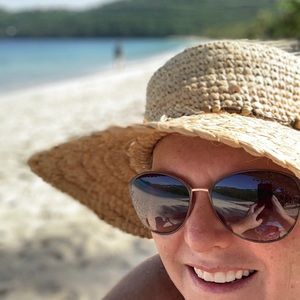 Meet your Posher, Dawn